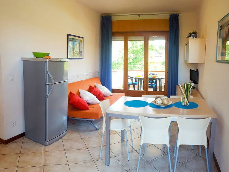 Apartment with terrace, garden & pool | Pets allowed — photo 5