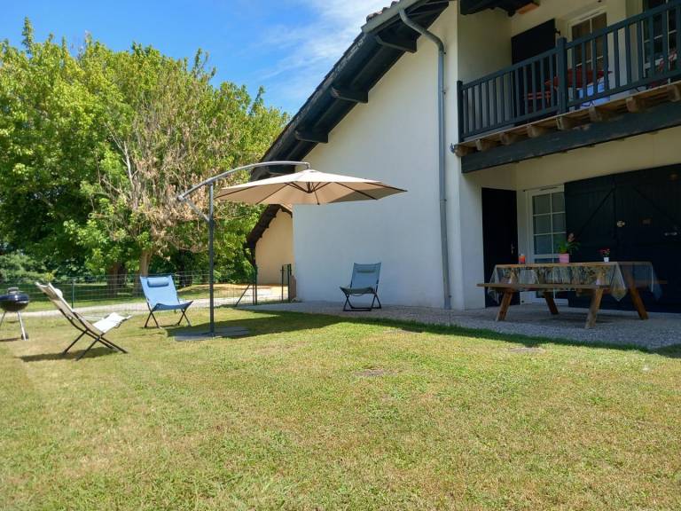 Fully equipped pleasant gite with BBQ, garden & terrace | Pet-friendly — photo 2