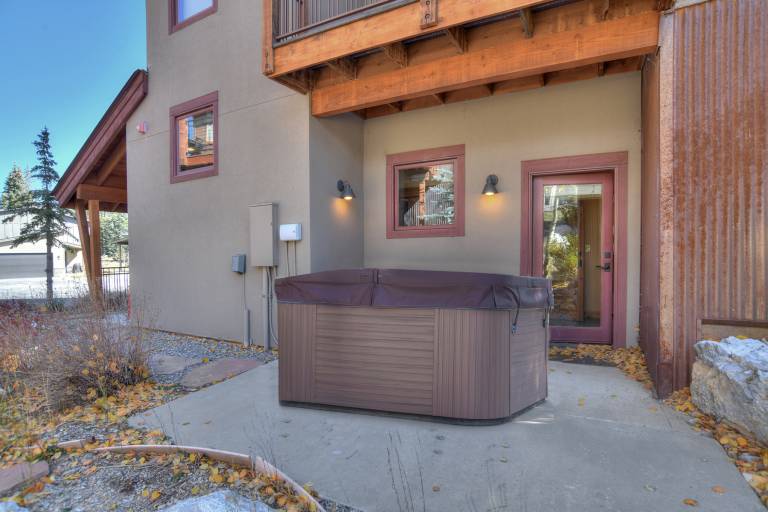 Pet Friendly Home Across from Purgatory - Views - Hot Tub - On Demand Shuttle — photo 4