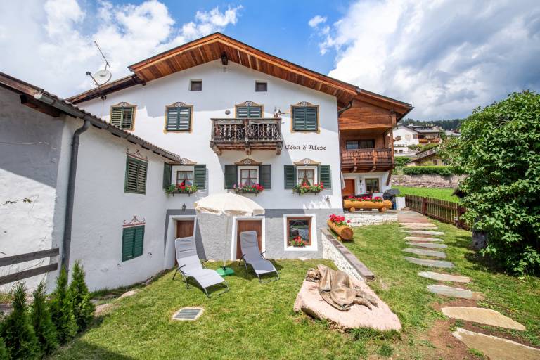 Pleasant holiday apartment with terrace | Mountain view | Dogs allowed — photo 3