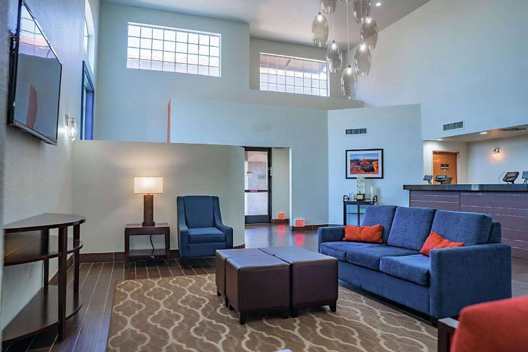 Comfort Inn & Suites Sierra Vista near Ft Huachuca — photo 3
