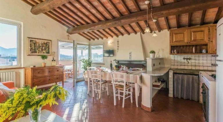 Pleasant vacation home with pool | Pets are welcome in Lucca
