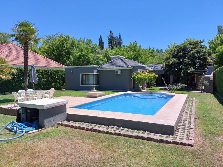 House  Godoy Cruz