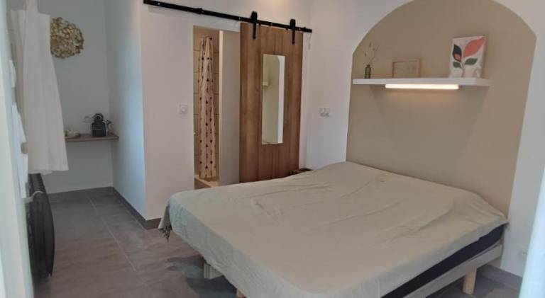 Studio cuisine exterieure in Vers-Pont-du-Gard