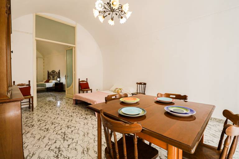 House with 2 rooms for 6 persons — photo 4