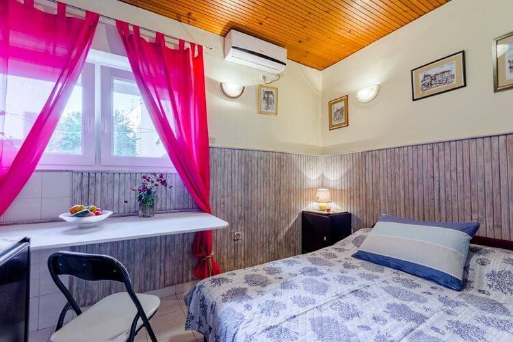 Apartment Split