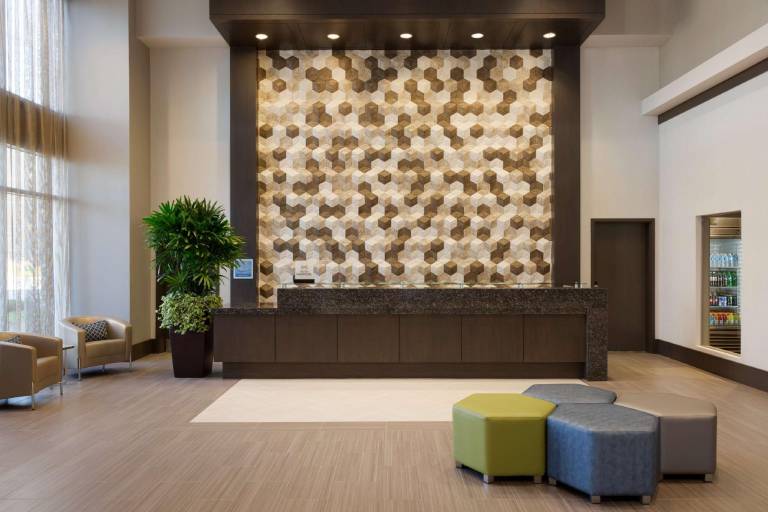 Embassy Suites by Hilton The Woodlands at Hughes Landing — photo 4