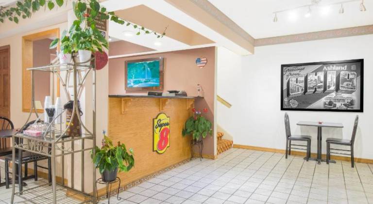 Super 8 By Wyndham Ashland — photo 3