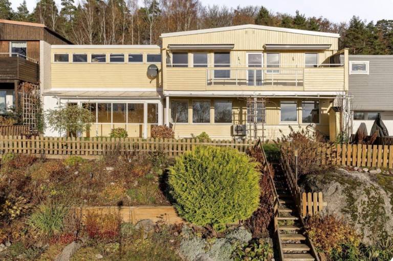 House with 6 rooms for 15 persons — photo 2