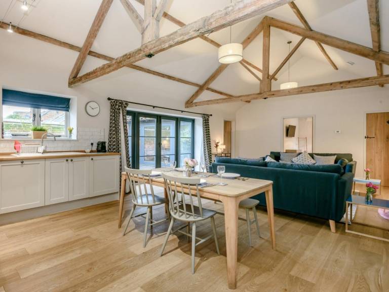 Lovely cottage with garden & jacuzzi | Pets allowed — photo 2