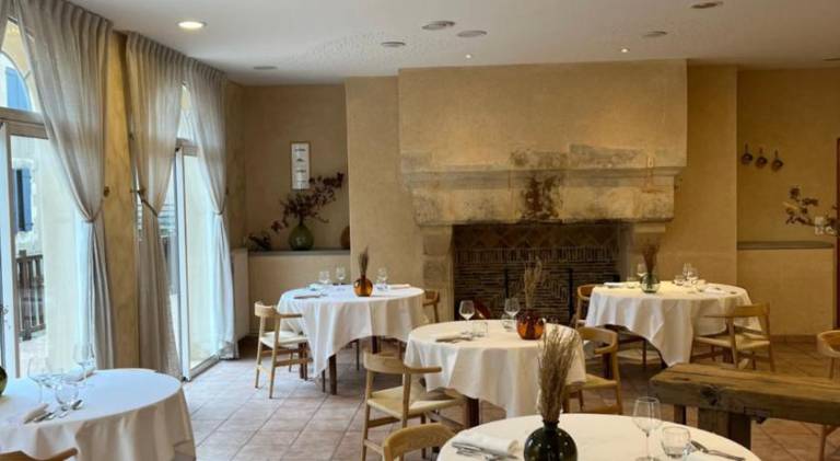 Logis Hotel & Restaurant Le Cheval Blanc et Clovis — photo 2