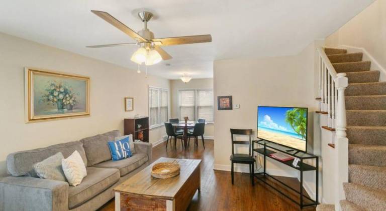 Apartment | Perfect for remote work in Libertyville, IL