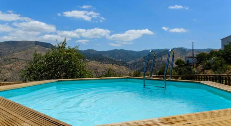 Vacation home with pool, yard & terrace — photo 5