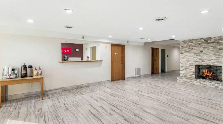 Red Roof Inn Cadiz — photo 4