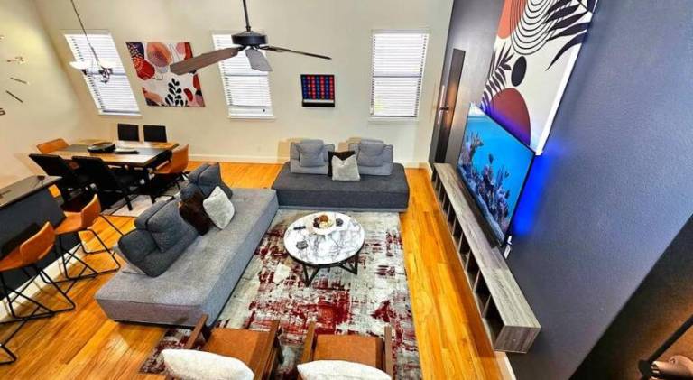 Rental apartment with pool in Houston, TX