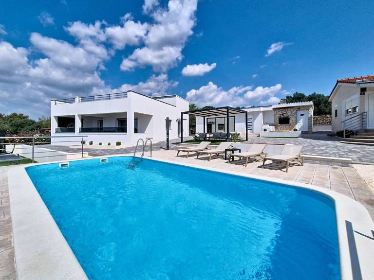 Ferienhaus in Okrug Gornji, Kroatien f&uuml;r max. 9 Personen