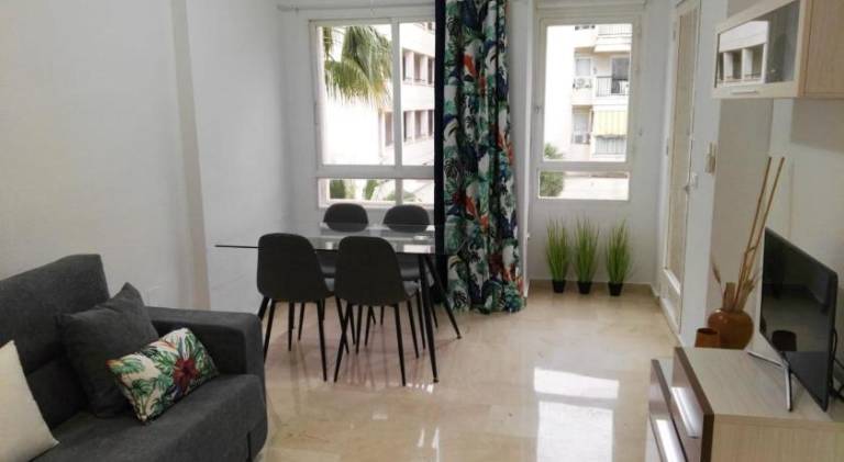 Charming rental apartment with terrace & private pool | Close to the beach | Dogs allowed in L'Alfas del Pi