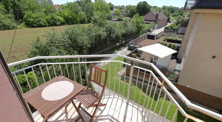 Rental apartment with 2 rooms for 6 persons — photo 5