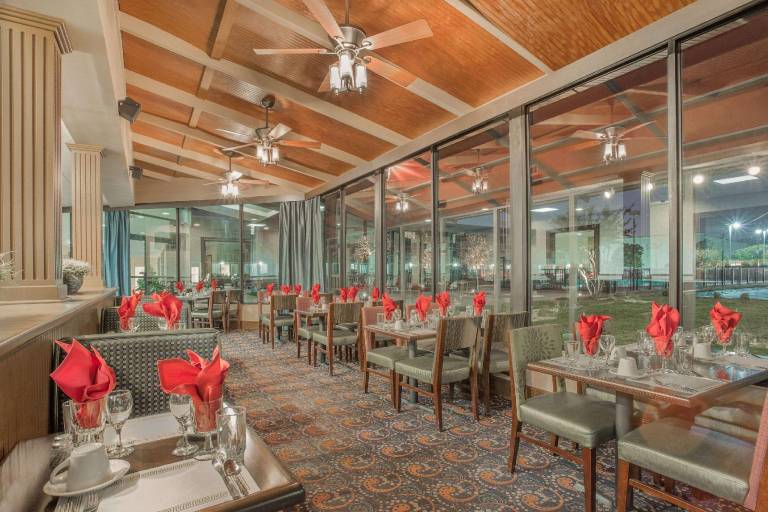 Ramada Plaza by Wyndham Fayetteville Fort Bragg Area — photo 2