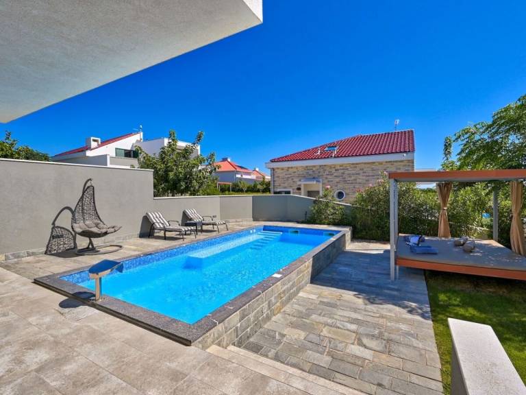 Luxury Villa Lunaria with Pool — photo 5