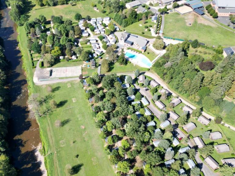 Family-oriented wonderful mobile home with heated pool & patio | Pets are welcome — photo 2