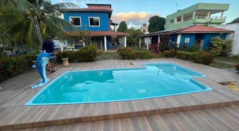 Vacation home with pool in Camaçari