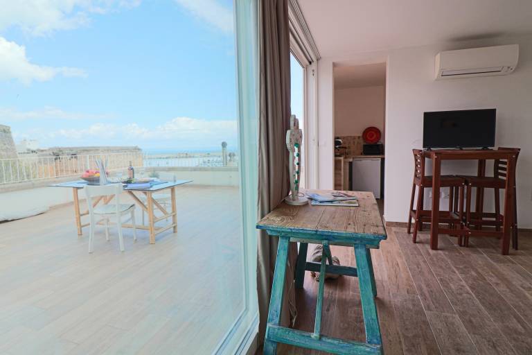 Vacation home with patio | Sea view — photo 5