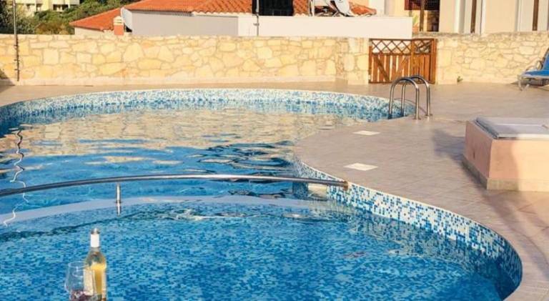 Villa with patio, yard & private pool in Chania