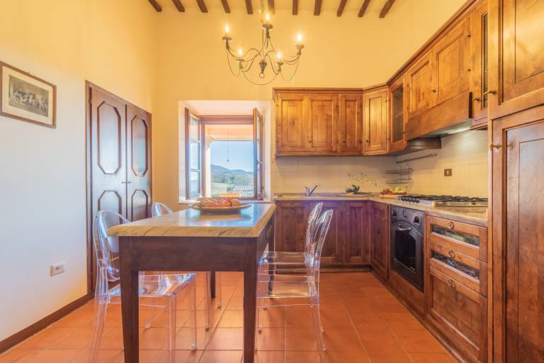 Il Poderaccio Agri-relais: L'Uliveto: Accogliente ed elegante con la sua terrazza vista Lago di Bolsena — photo 3
