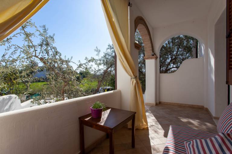 Rental apartment with fast internet & yard | Garden view — photo 4