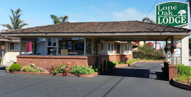 Motel  Monterey