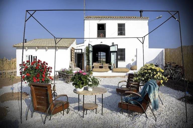 Casa Almácera