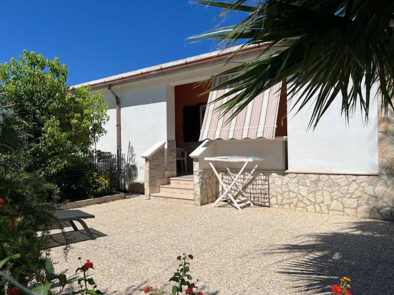 Villa with barbecue — photo 5