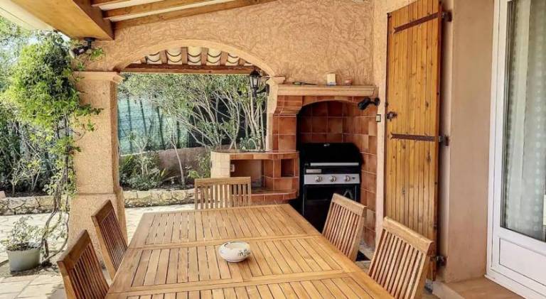 Villa with private pool, garden & patio | Pets are welcome — photo 2