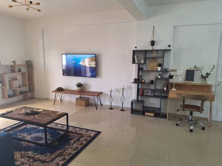 Apartment Alethriko