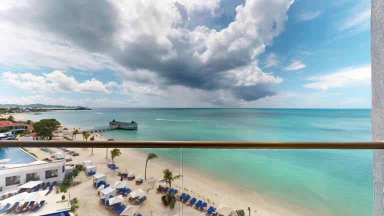 Resort Dickenson Bay