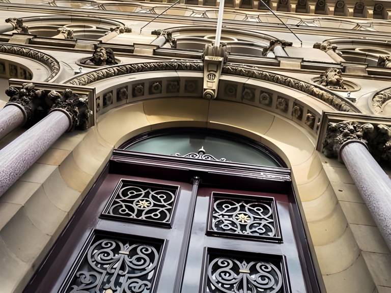 Serviced apartment | Near The Beatles Story in Liverpool