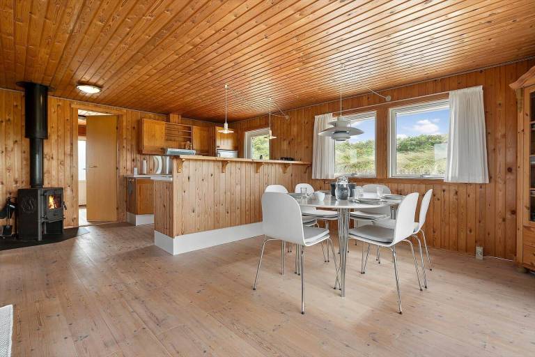 House with BBQ & terrace — photo 2