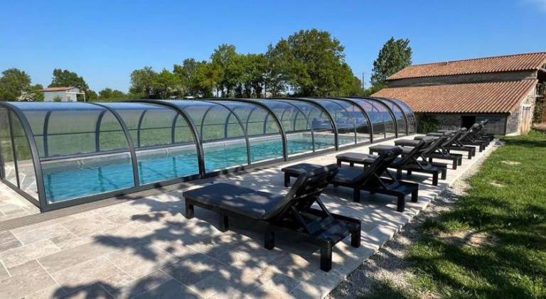 La Milliere - Chambres d'hotes - Piscine & campagne - Marie-Anne & Marie-Adelaide in Mouilleron-le-Captif