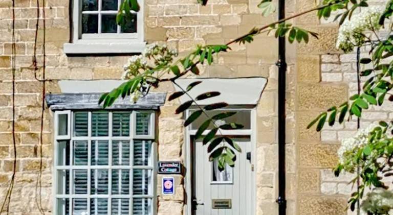 House with 2 rooms for 4 persons in Newbridge