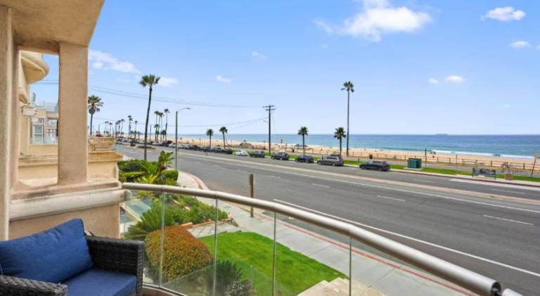 317 m&sup2; Ferienhaus