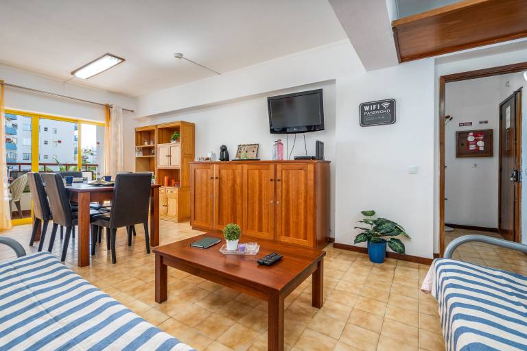 Rental apartment with fast internet | Next to the beach | Suitable for remote work | Pets allowed in Portimão