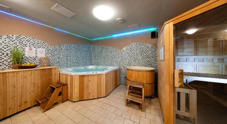 Hotel CROCUS — photo 5