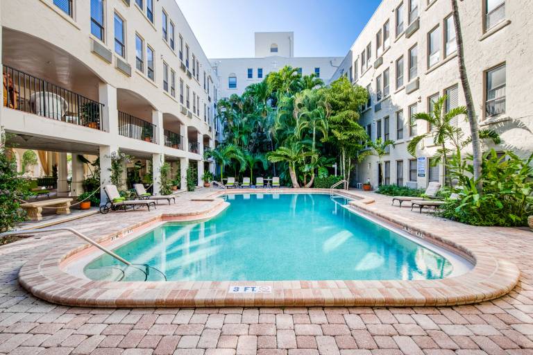 Condo  Palm Beach