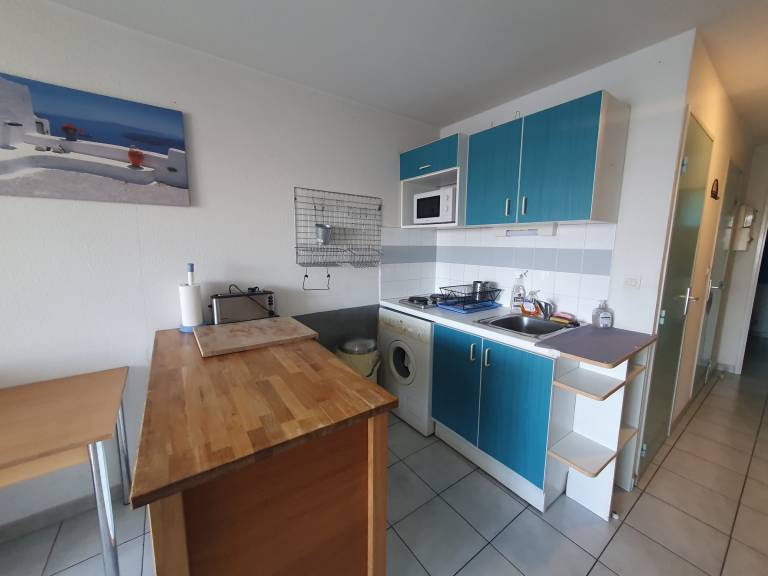 Apartment with 1 room for 4 persons — photo 3