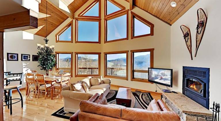 Fully equipped house with patio | Perfect for remote work | Pet-friendly in Silverthorne, CO