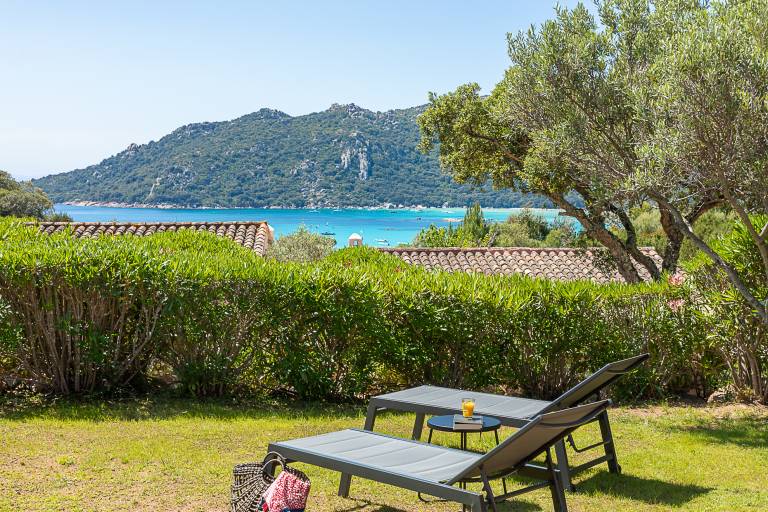 Holiday park with terrace, pool & grill | Water view — photo 2