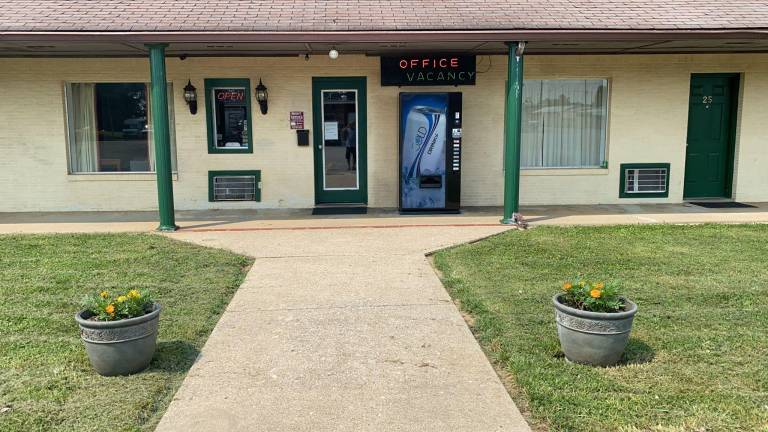 Royal inn in Kent, KY