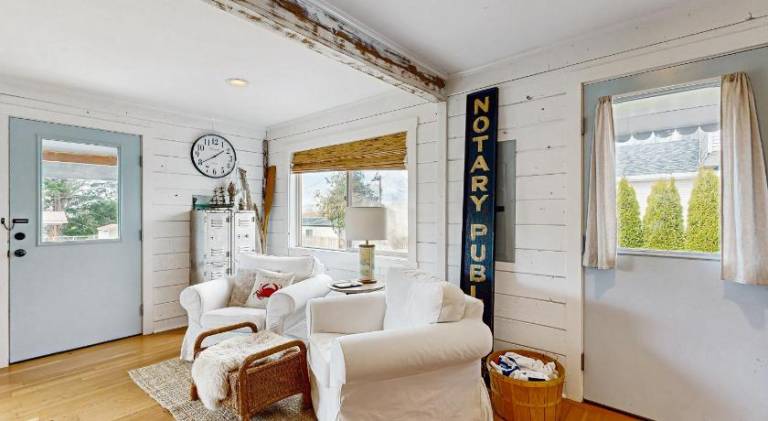 House | Beach nearby | Pets are welcome — photo 2