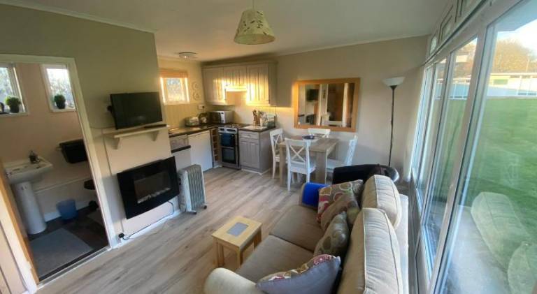 Chalet with 2 rooms for 4 persons in Cromer